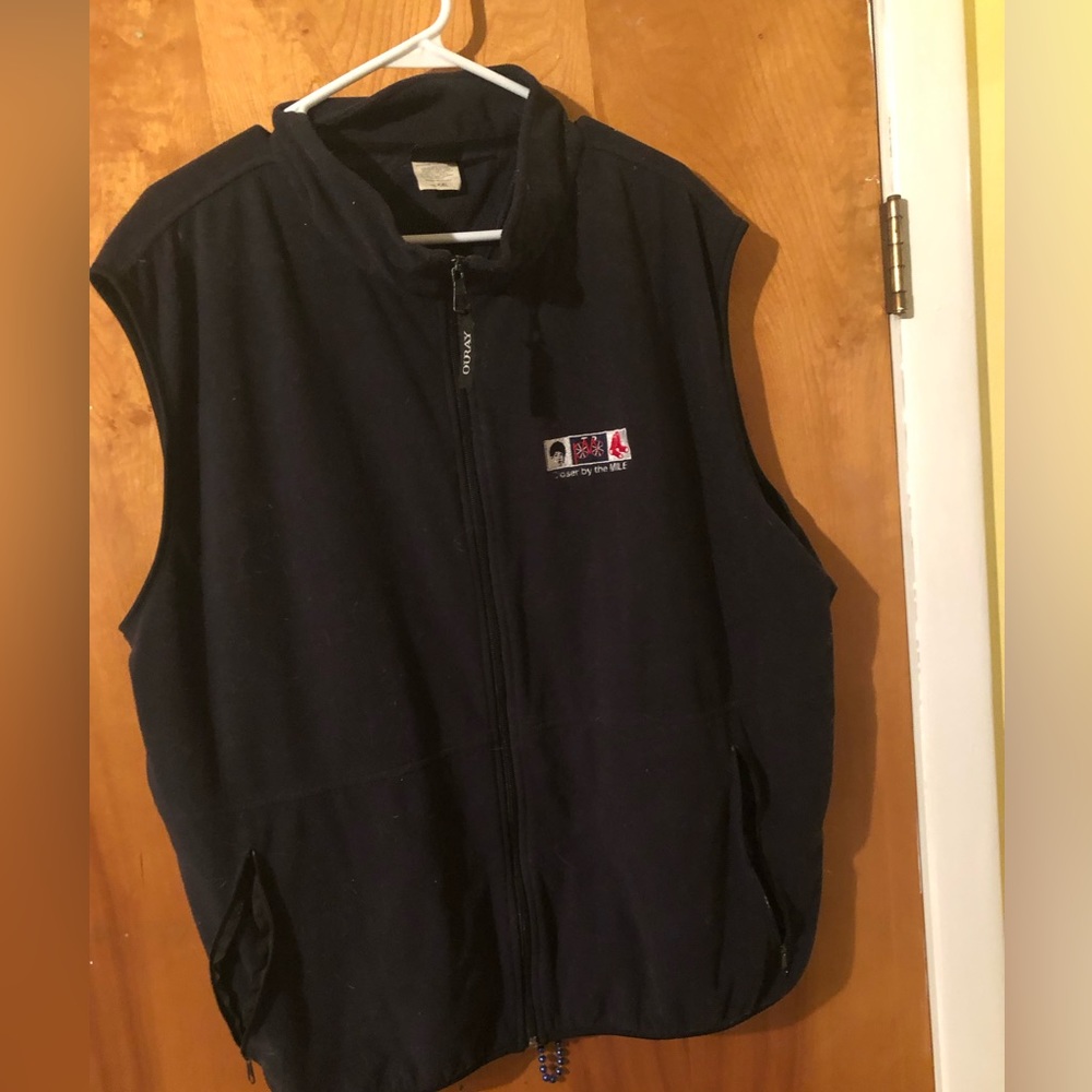 Men’s Navy fleece vest
